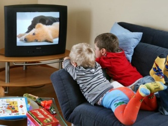 Просмотр ТВ увеличивает риск ожирения!